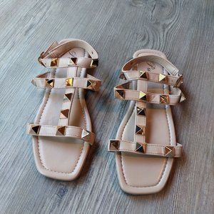 Putu Size 8.5 Studded Tan Khaki Sandals